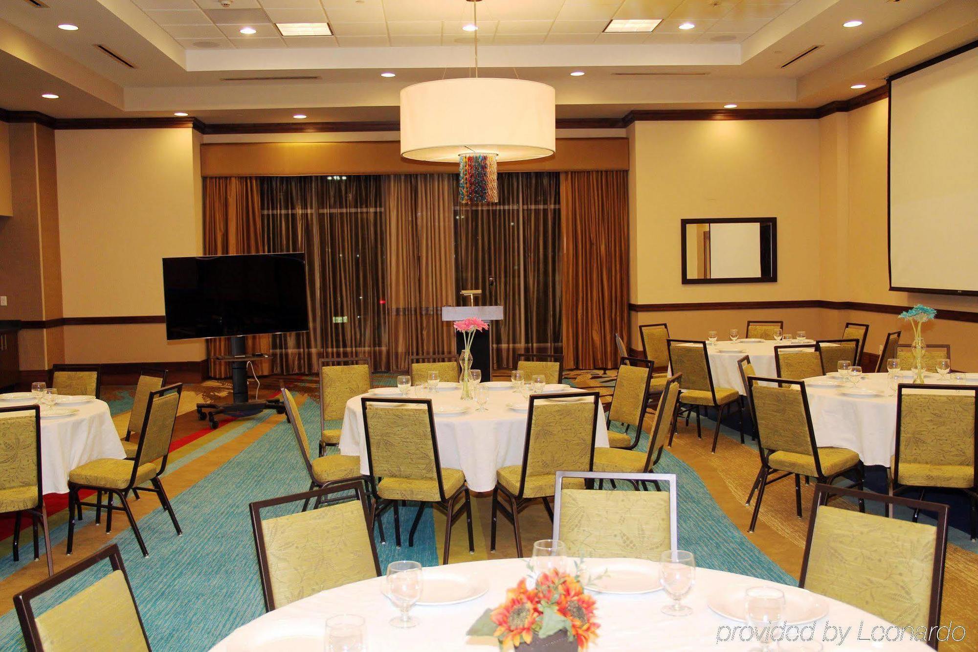 Hilton Garden Inn San Antonio/Rim Pass Drive Exterior foto
